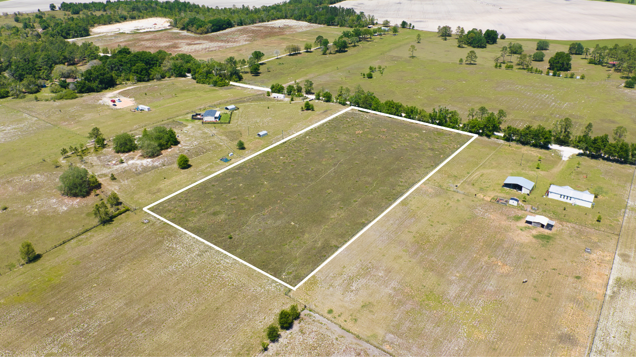 Gorgeous 4.6 Acres in Gilchrist, FL